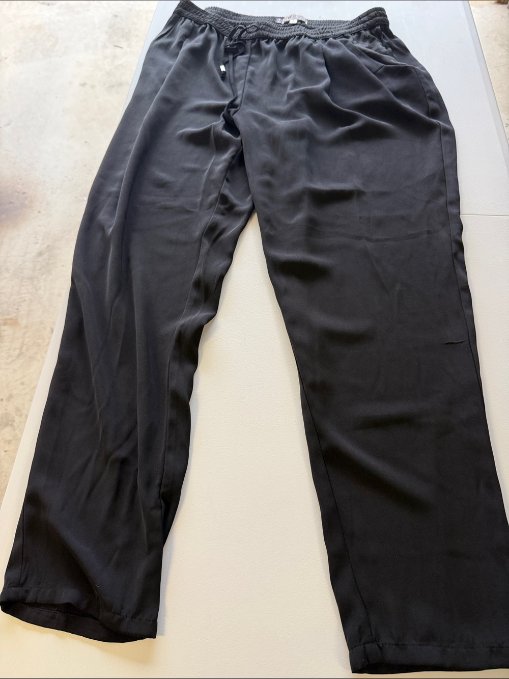 Woman’s Jennifer Lopez Black Elastic-Waist Pants, Size L